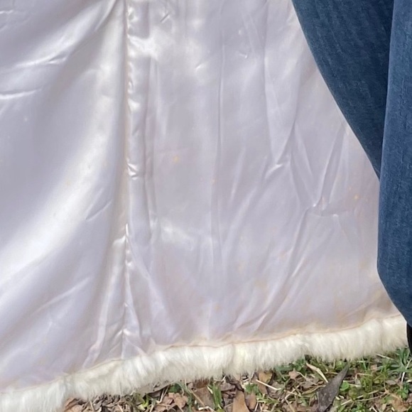 Beautiful rabbit fur coat with fox collar - Picture 6 of 16